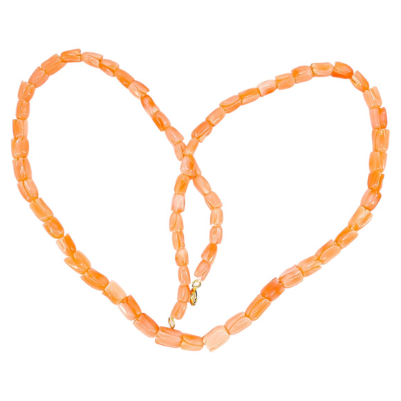 Vintage Carved Tulip Bud Salmon Pink Coral Necklace 15.5” 11.5 g - Picture 4 of 12